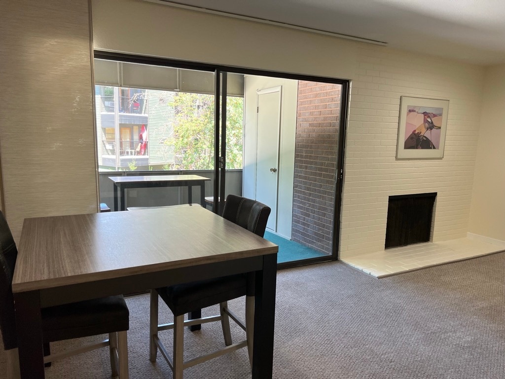 Dining area looking onto private balcony - 2227 Canyon Blvd