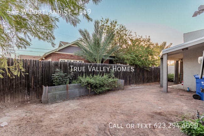 Building Photo - 549 W Portland St