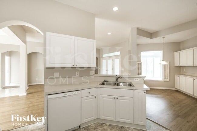 Building Photo - 1528 Walnut Creek Dr