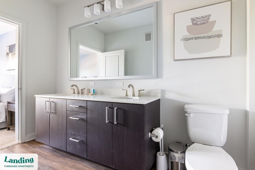 Building Photo - 1225 Utica Dr