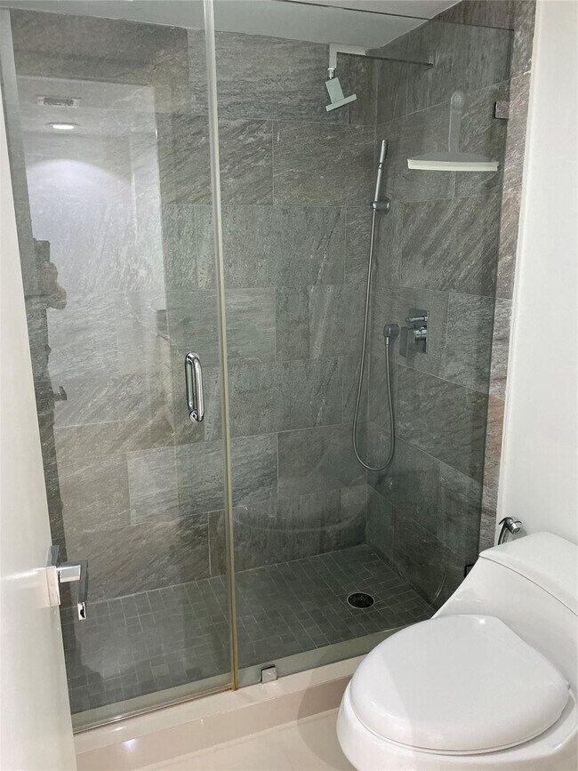 Building Photo - 4280 Oaks Terrace