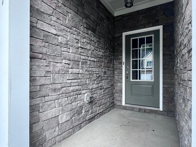 Building Photo - 2707 Masonboro Ferry Dr