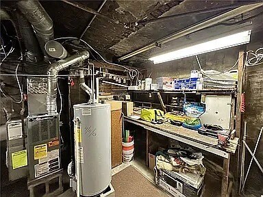 Building Photo - 5 Drumore Cres