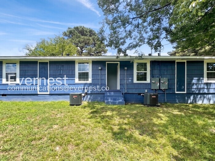 Building Photo - 40 Hiland Pl