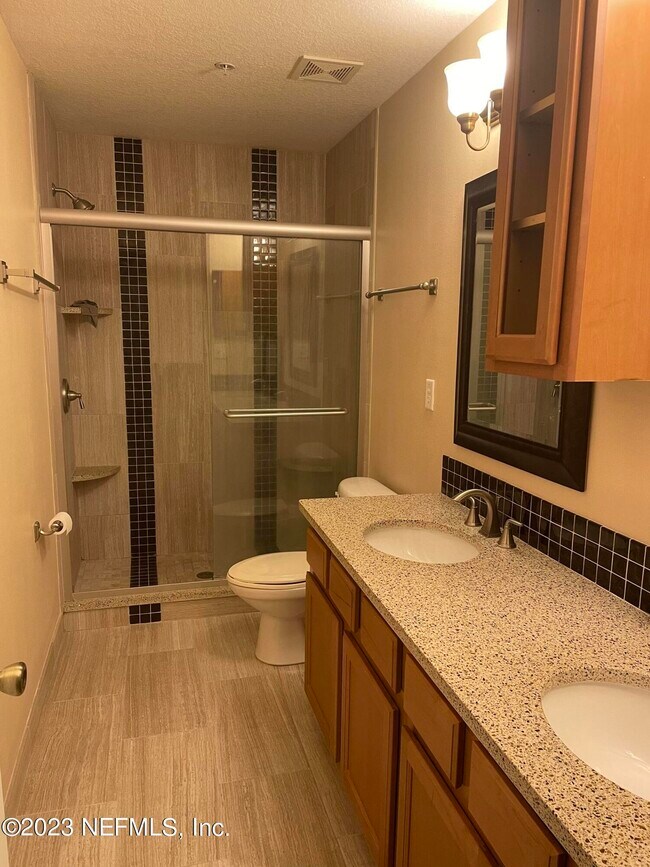 Building Photo - 876 Black Cherry Dr S
