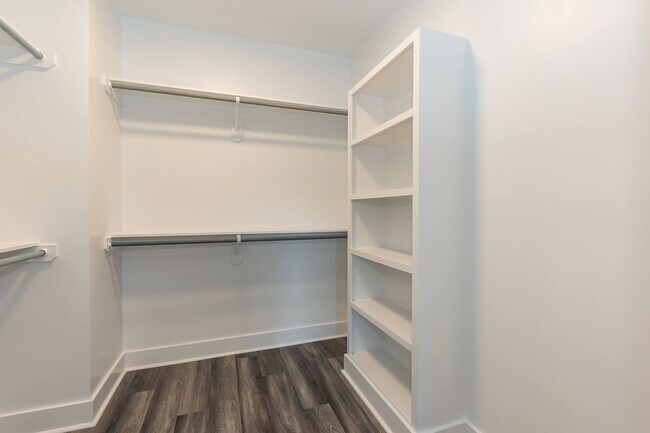 Building Photo - New Construction Modern Home!