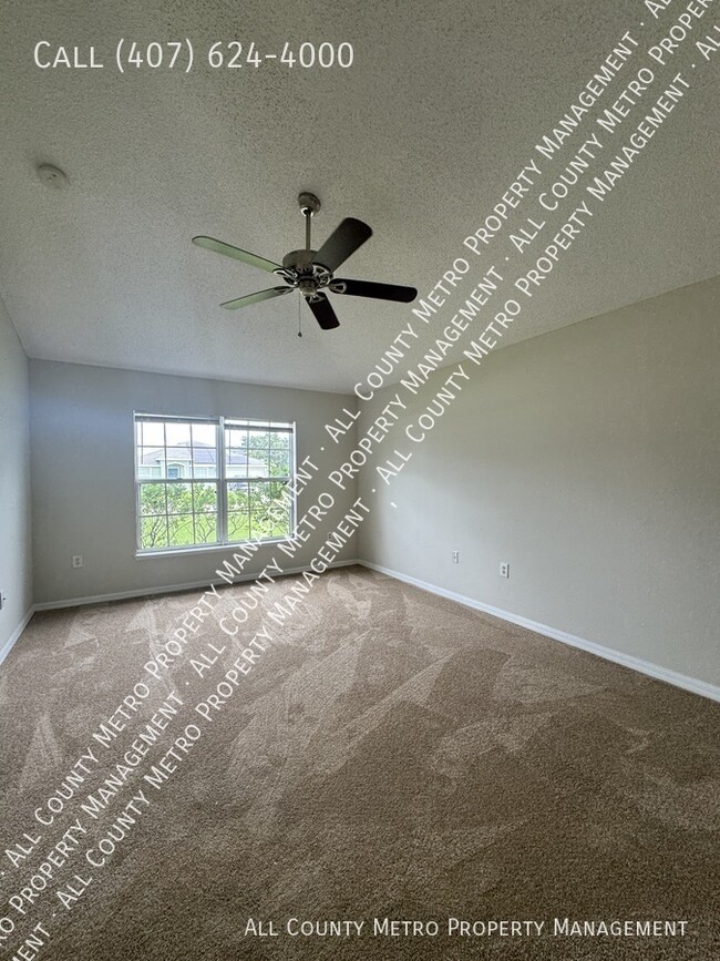 Building Photo - 3 Bedroom Poinciana Gem!