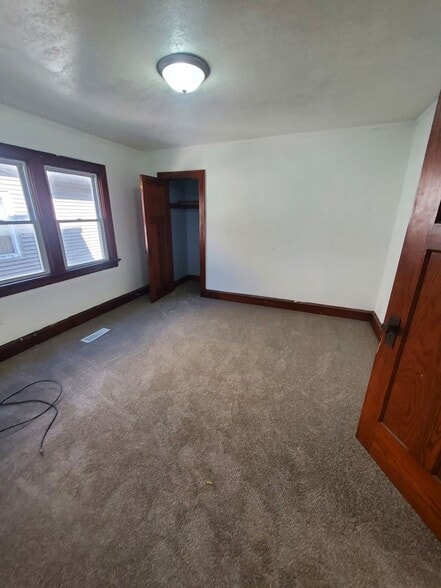 Building Photo - 3843 N 6th St