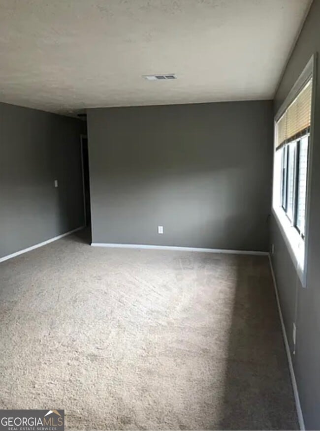 Building Photo - 304 Twiggs Cor