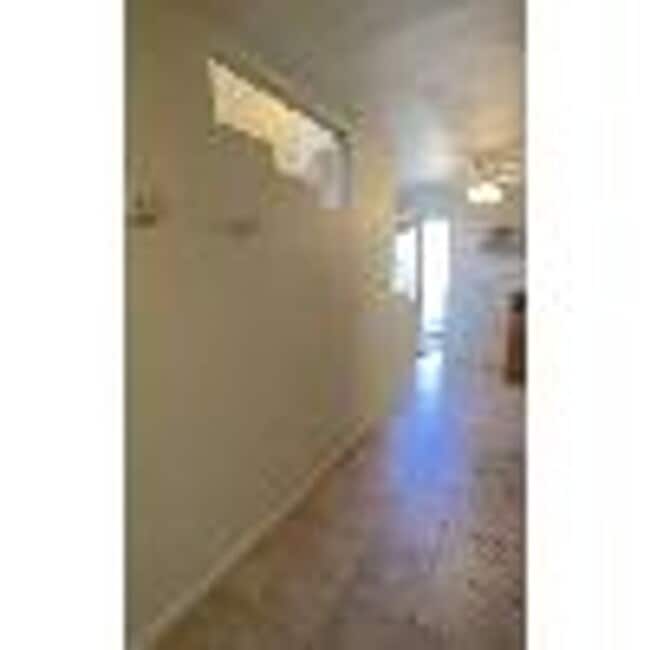 Building Photo - 2318-22 EMPRESS STREET