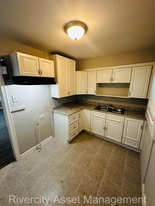Building Photo - BERCLAIR BEAUTY, SECTION 8 WELCOMED!!!!!