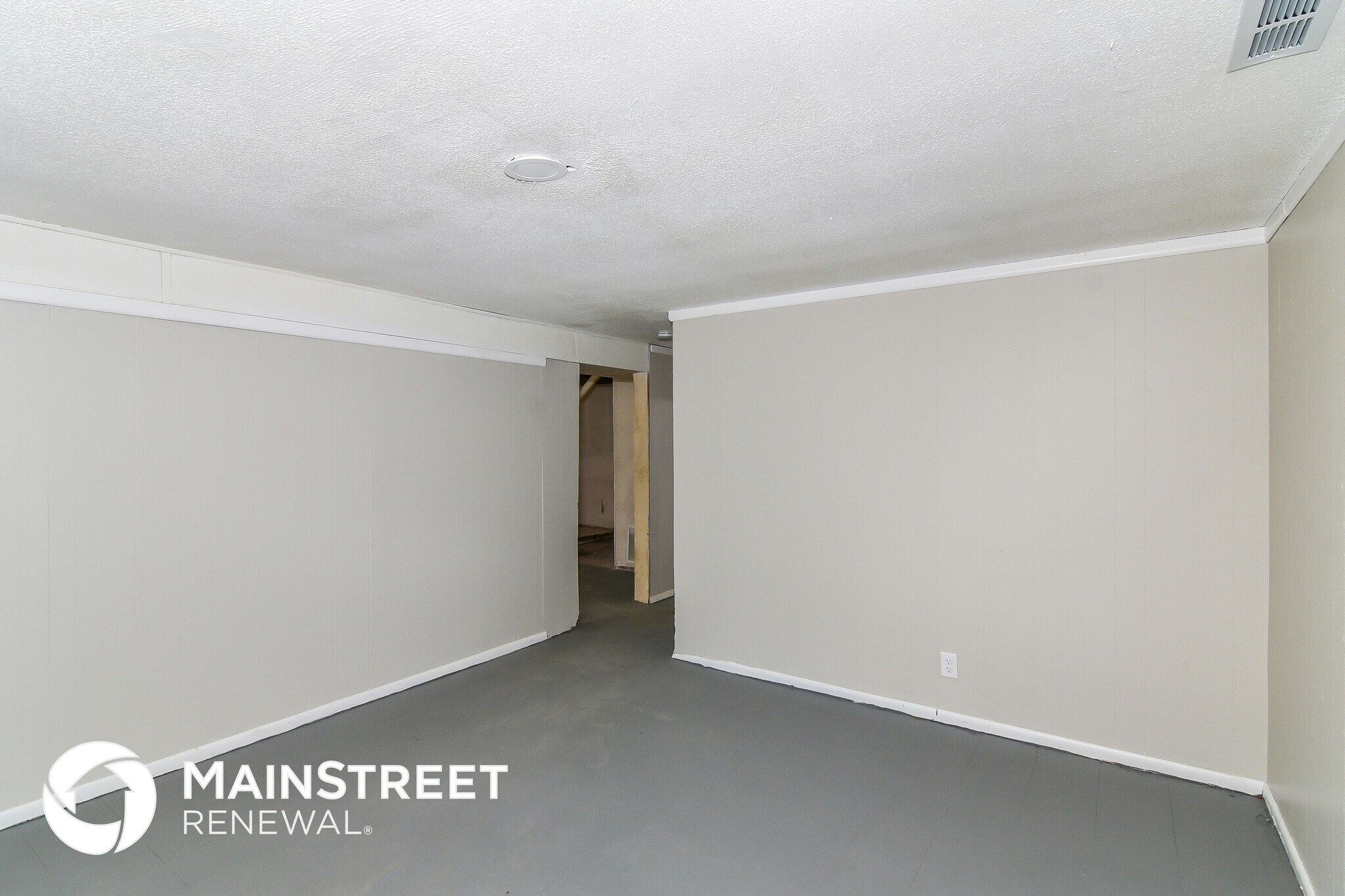 Building Photo - 8702 E 91 St