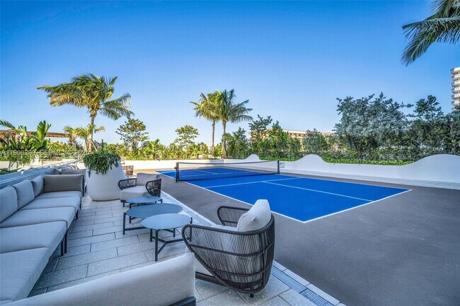 Building Photo - 900 N Ocean Blvd