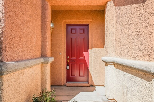 Building Photo - Welcome Home!  One Store Home