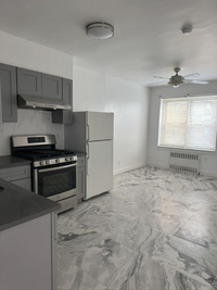 Building Photo - 247 68th St