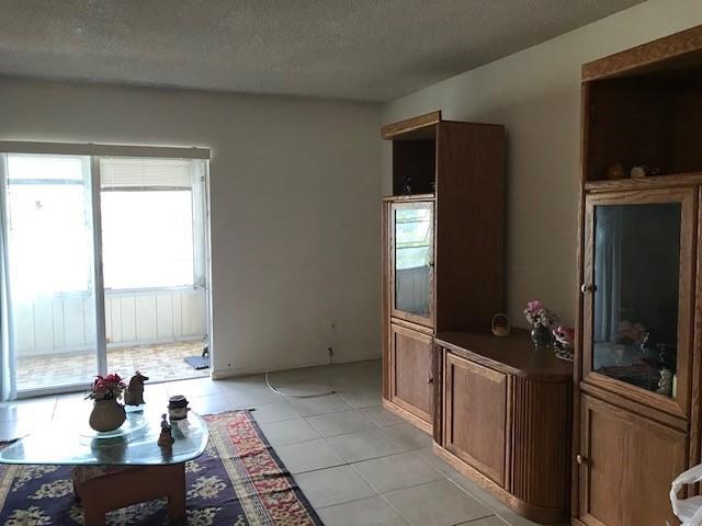 Building Photo - 4851 NW 21st St