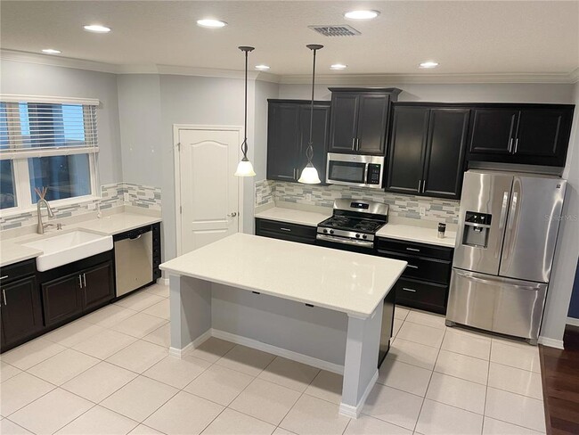 Building Photo - 15259 Shonan Gold Dr