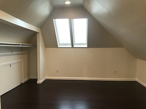 Building Photo - 2101 W Huntington Dr