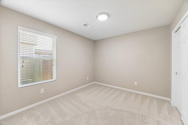 Building Photo - 9966 Chimney Swift Ln