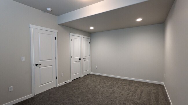 Building Photo - 8260 Nat Love Dr