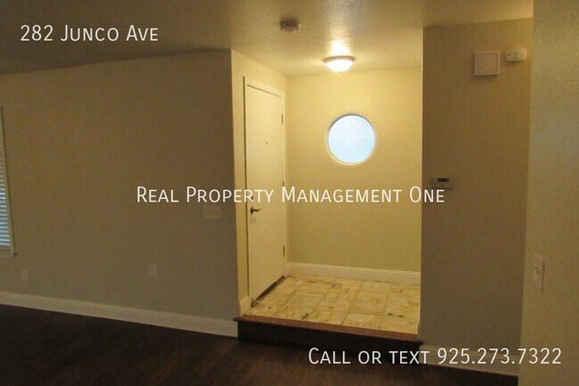 Building Photo - 282 Junco Ave