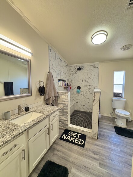 Building Photo - 511 Dayton Cir