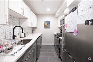Building Photo - 2 bedroom in Boston MA 02118
