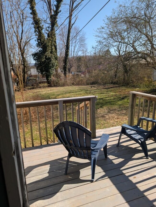 Building Photo - FURNISHED HOME IN POPLAR JOHNSON CITY
