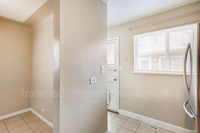 Building Photo - 3521 S Downing St