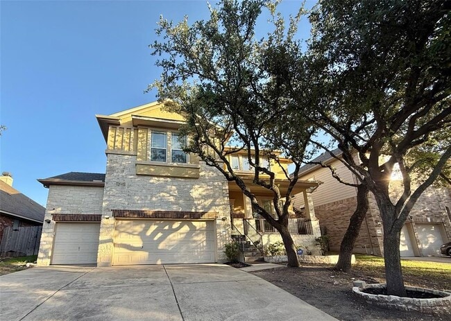 Building Photo - 904 Annadale Dr