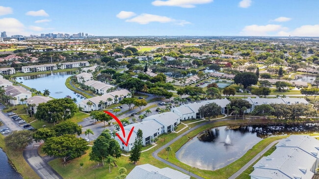 Building Photo - 1013 Green Pine Blvd