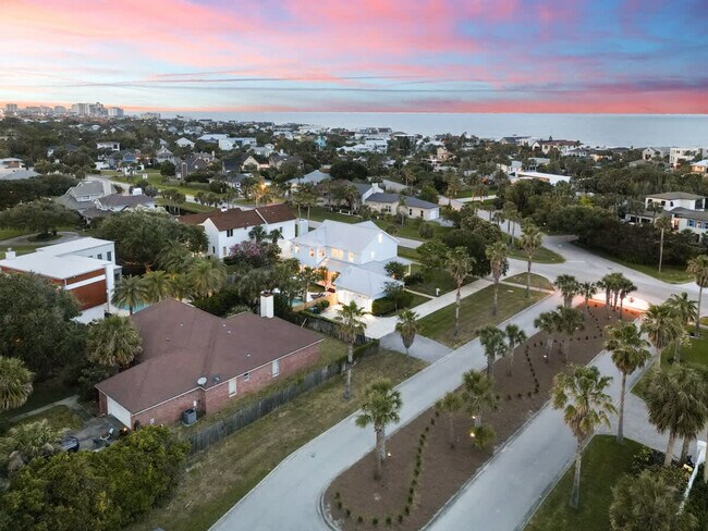 Building Photo - 3976 Ponte Vedra Blvd