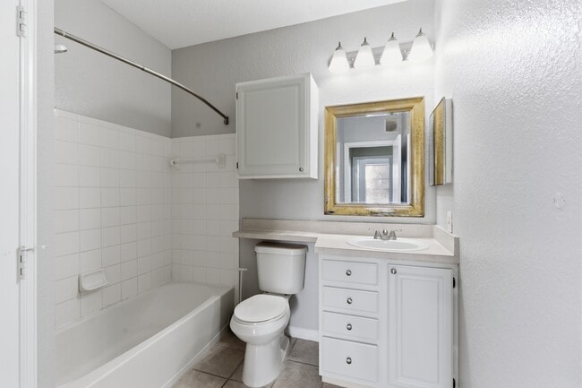 Building Photo - 5507 Legacy Crescent Pl