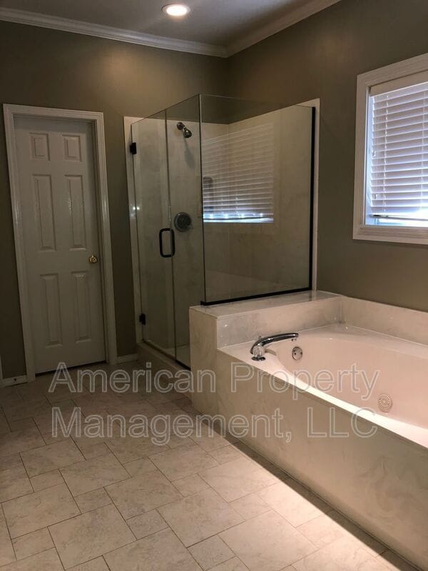 Building Photo - 5311 E 89th Pl