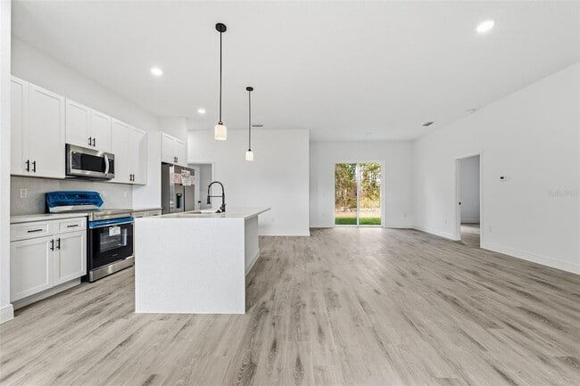 Building Photo - 13505 SW 81 Cir