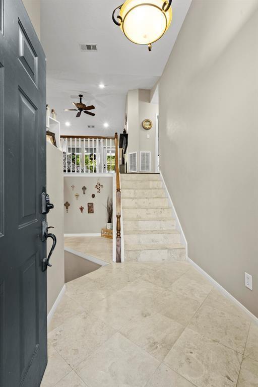 Building Photo - 109 Avonlea Dr