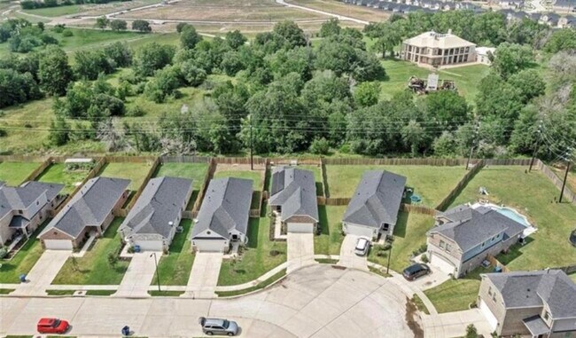 Building Photo - 31606 Heguy Pass