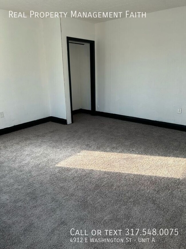 Building Photo - Recently Remodeled 2-Bedroom Unit – Washer...