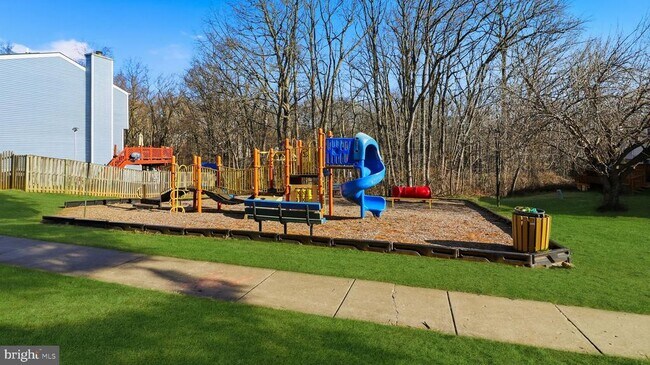 Building Photo - 12502 Laurel Grove Pl