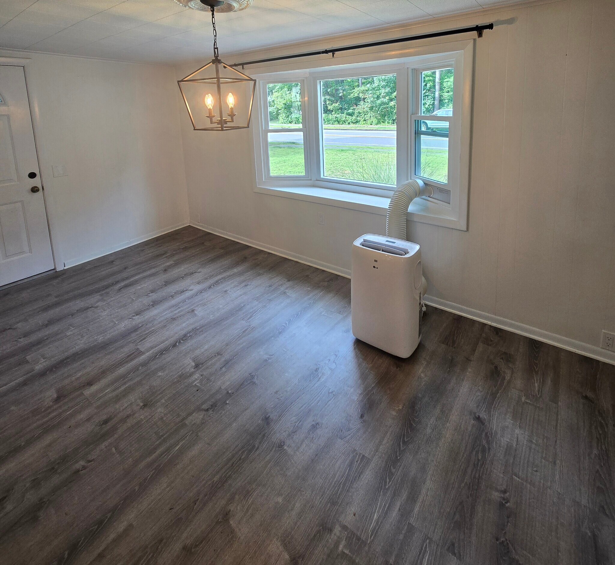 Building Photo - 399 Shawsheen Ave