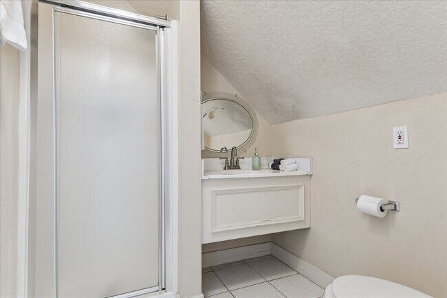 Building Photo - 5152 Huckleberry Cir