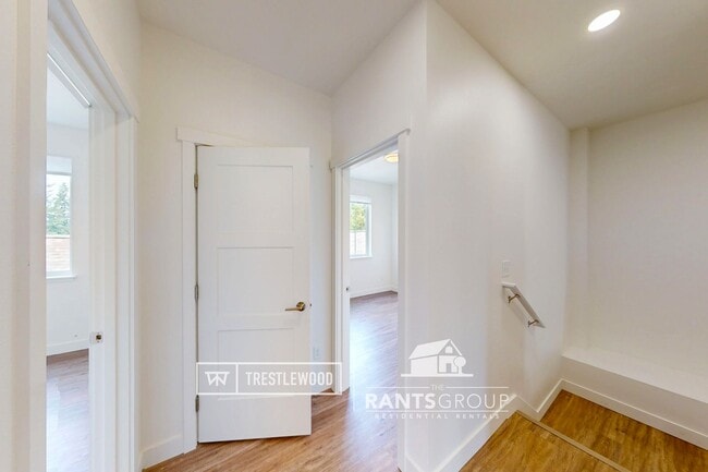 Building Photo - Brand New! Modern Home in Trestlewood – Wh...