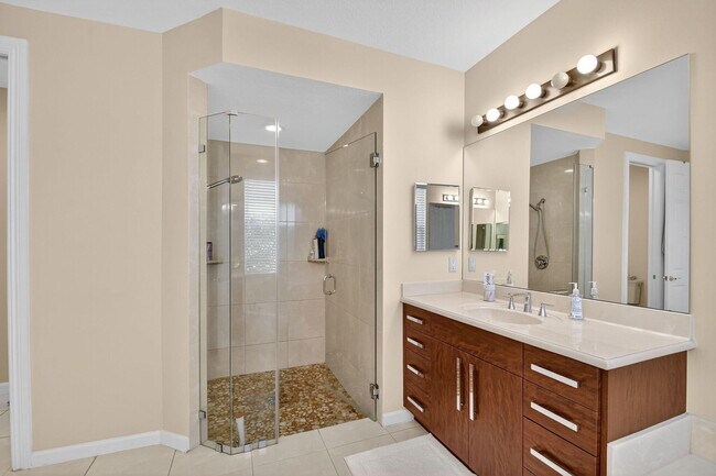 Building Photo - 8797 Cobblestone Point Cir