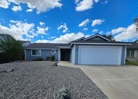 Building Photo - Stylist Updated 3 Bedroom in Dayton