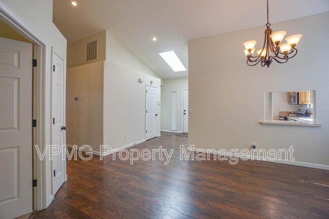 Building Photo - 2115 NW 143rd Cir