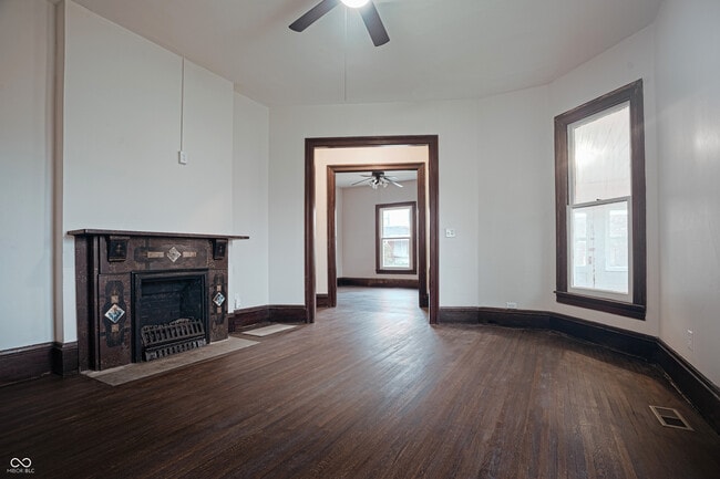 Building Photo - 217 S Meridian St