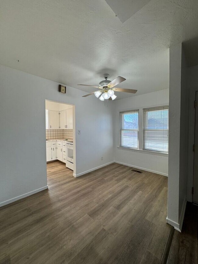 Building Photo - Charming, Updated Home in the Heart of Sparks – Clean, Comfortable & Move-In Ready!