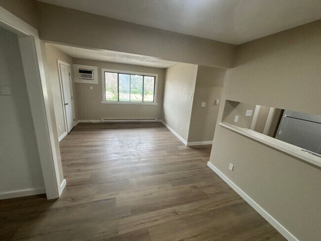 Building Photo - Fairview Apartments