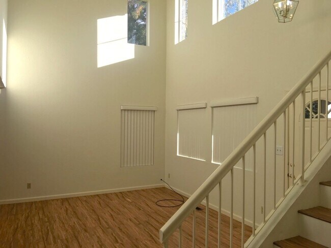 Building Photo - NW Reno Two Story - Beautiful Landscaping ...