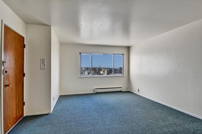 Building Photo - 90 Terra Vista Ave